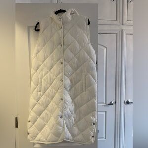 NWT Ralph Lauren White Puffer Vest with hood, size medium